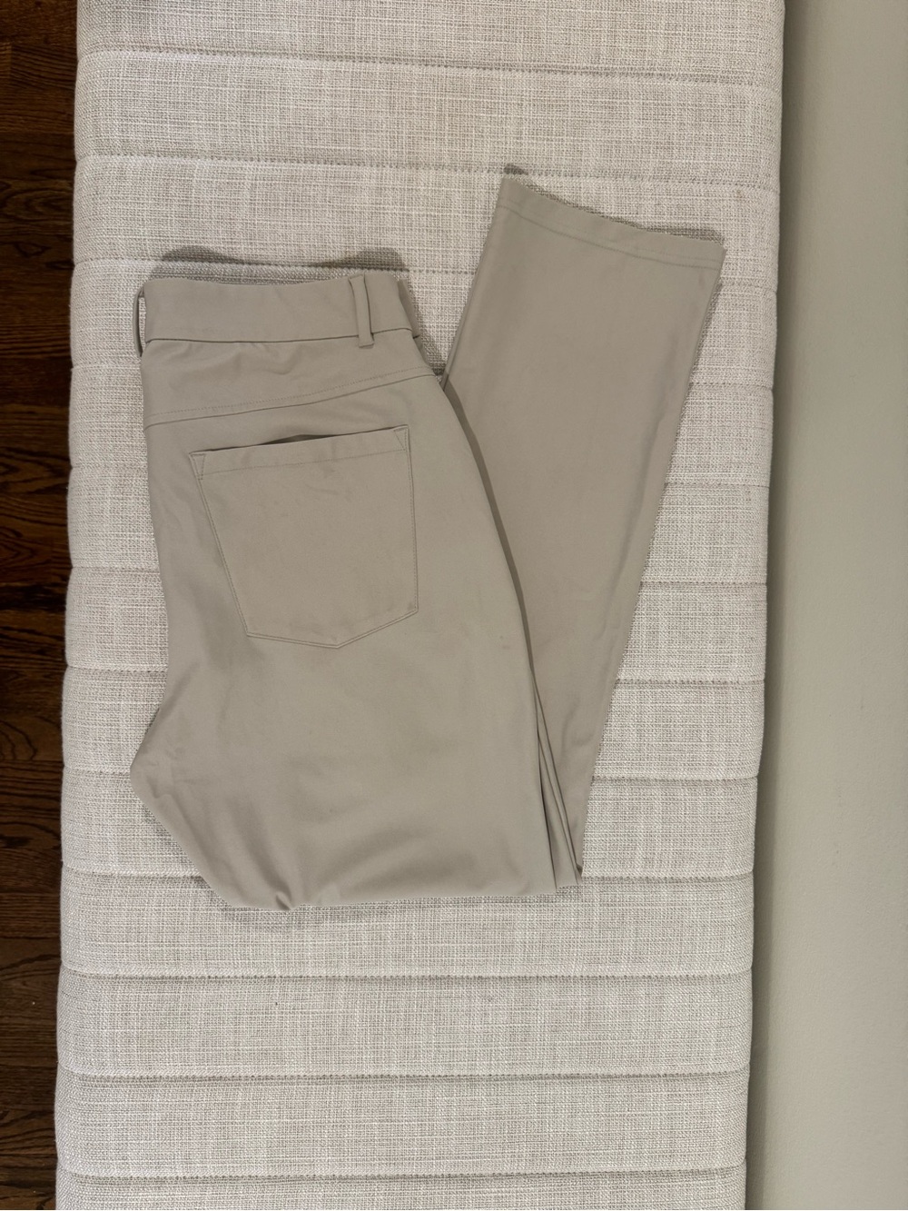 Old Navy Men's Tech Hybrid Pants in Light Tan | Slim | 32x30